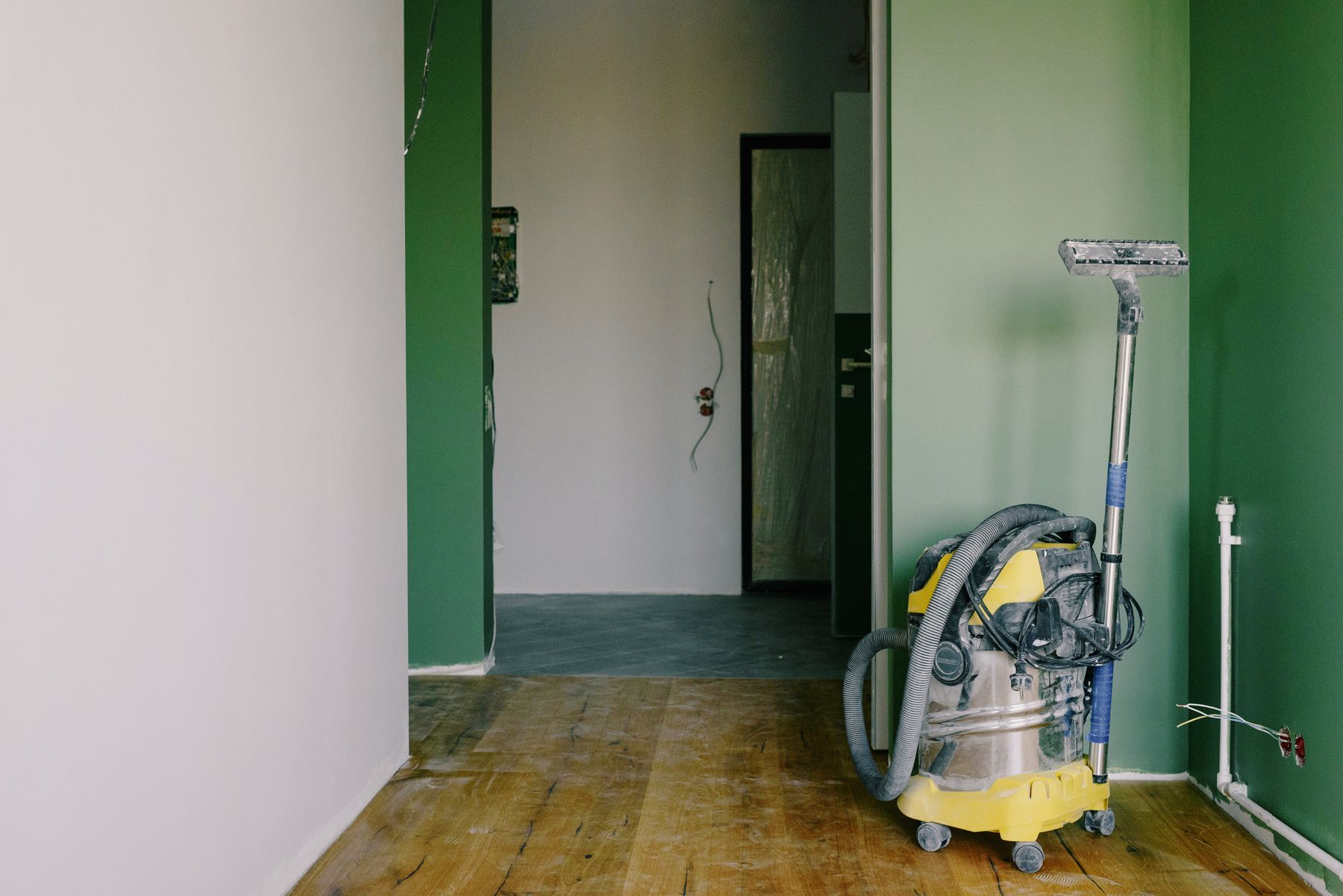 Equipamento profissional preparado para uma limpeza pós-obra